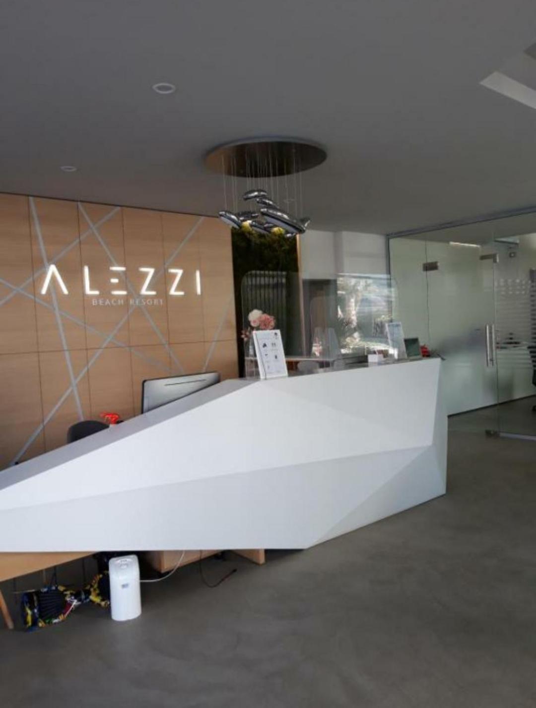 Alezzi Luxury Apartment Spa Resort Piscina Incalzita Sauna Parking 那沃达利 外观 照片
