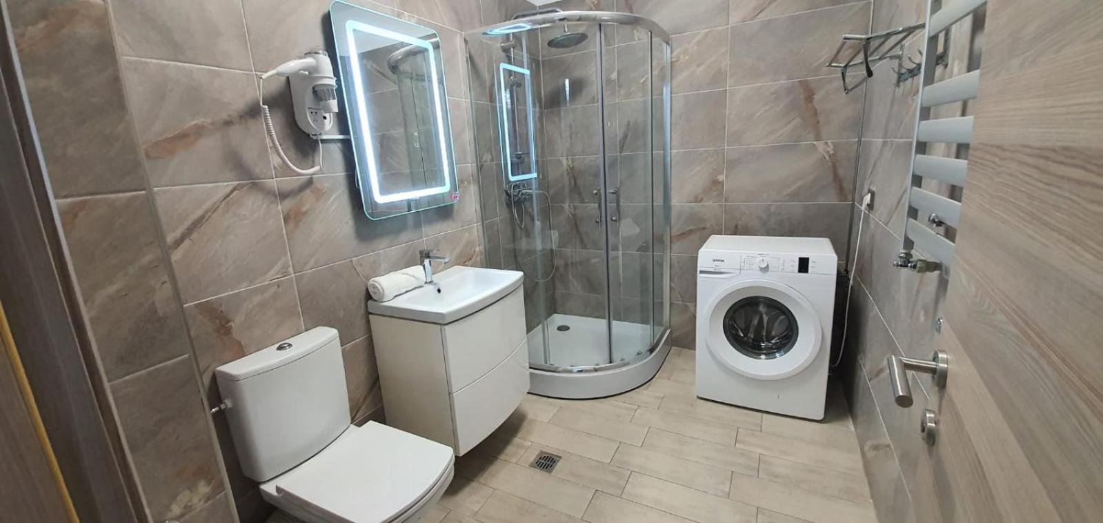 Alezzi Luxury Apartment Spa Resort Piscina Incalzita Sauna Parking 那沃达利 外观 照片