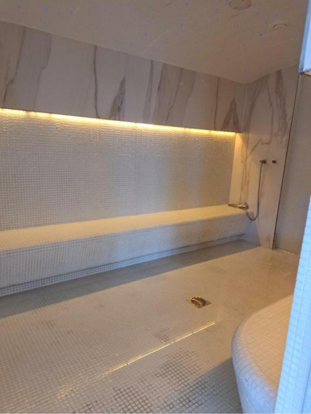 Alezzi Luxury Apartment Spa Resort Piscina Incalzita Sauna Parking 那沃达利 外观 照片