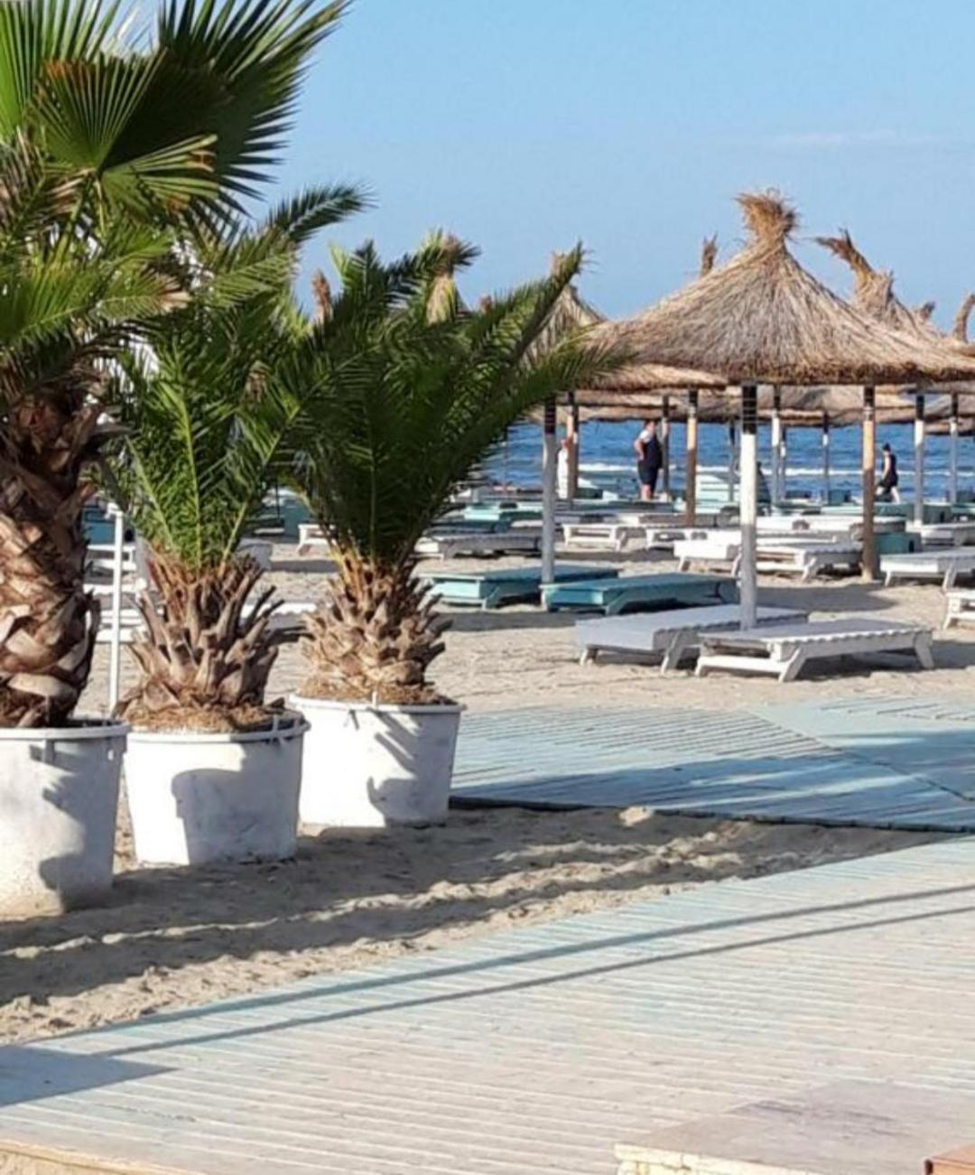 Alezzi Luxury Apartment Spa Resort Piscina Incalzita Sauna Parking 那沃达利 外观 照片